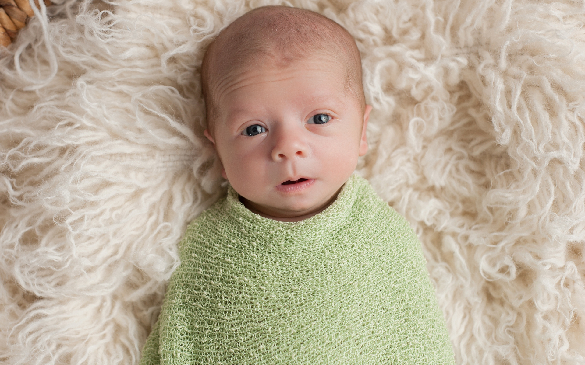 Is Swaddling Safe? Healthversed