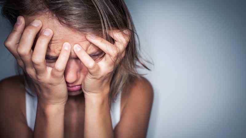 l i g h t p o e t / Shutterstock.com
