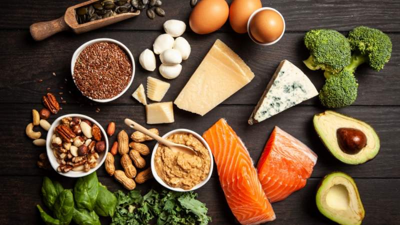 keto meal ingredients like salmon, eggs, vegetables